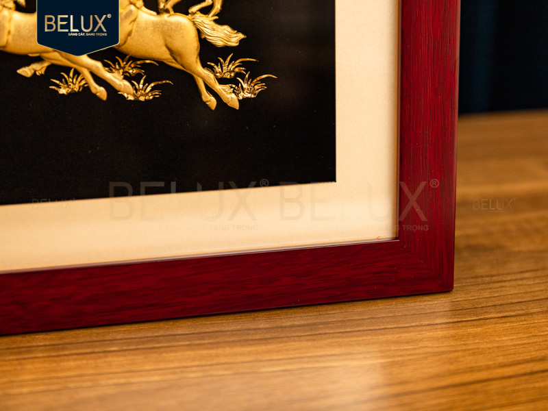 Tranh Bát Mã Dát Vàng 24k 39x30cm